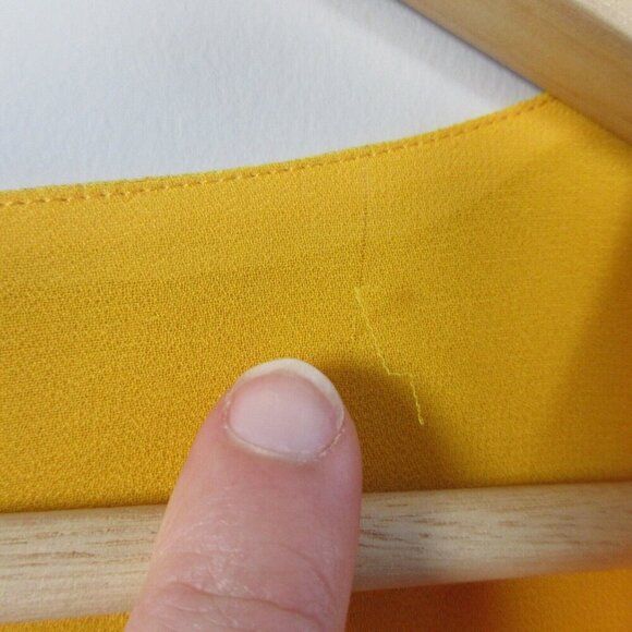 Club Monaco Women Silk Tunic Top V-Neck Pullover Bell Sleeve Casual Yellow S 124 - Picture 7 of 11